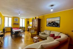 Appartamento quadrilocale a Como Borghi