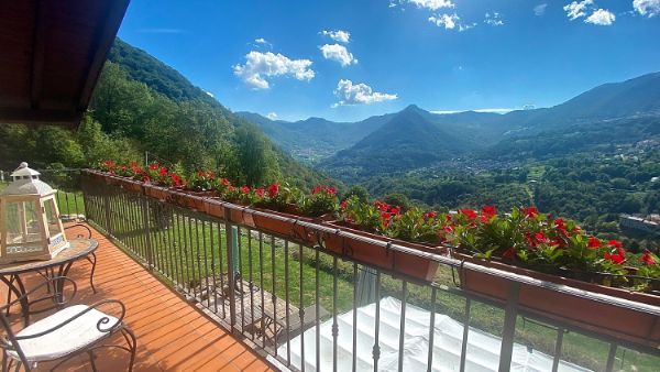 villa in Val d'Intelvi con giardino e vista panoramica- 26