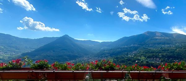 villa in Val d'Intelvi con giardino e vista panoramica- 4