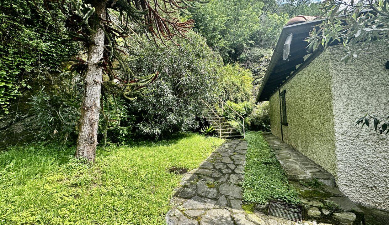 Acquista la tua villa a Nesso, tra natura e panorama