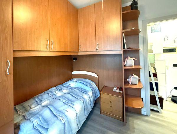 Appartamento ristrutturato a Erba: comfort moderno e privacy
