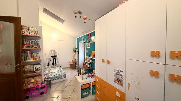 Porzione di Casa Ristrutturata con Ingresso Indipendente e Cucina Abitabile