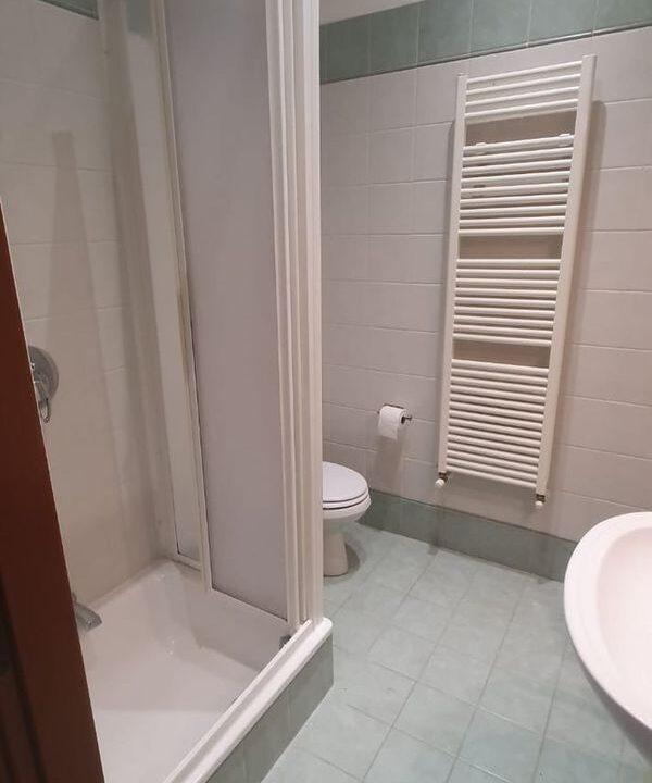 Appartamento quadrilocale con giardino a Cernobbio Rovenna con ingresso indipendente