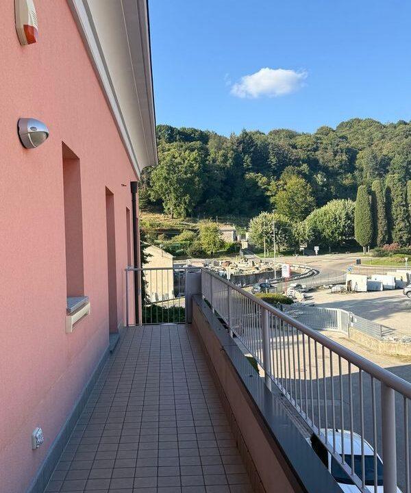 Appartamento in vendita vicino Como: luminoso, spazioso e funzionale