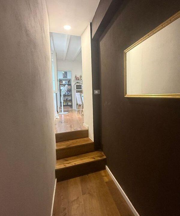 interni-casa-ristrutturata-torno.jpg