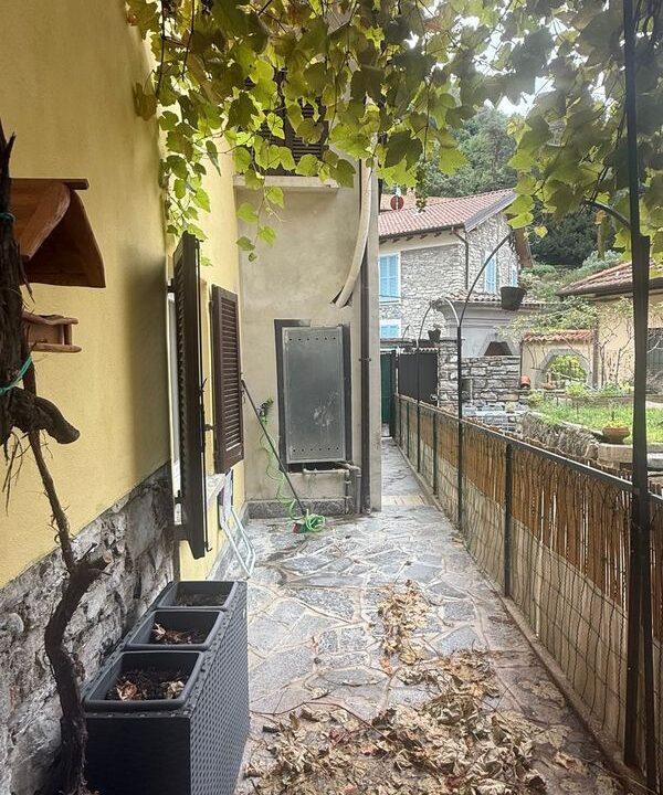 accesso-giardino-privato-torno.jpg